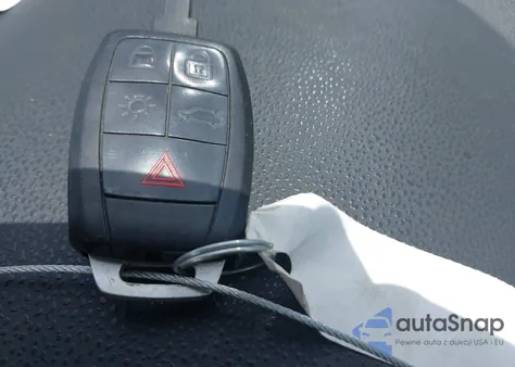 2010 Volvo C30 T5/T5 R-Design из США, поврежденный, VIN YV1672MK9A2183797